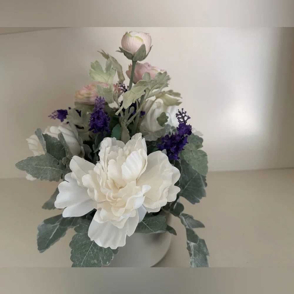 🎉LAST PIECE🎉JOLIE FLEUR 13in‎ Artificial Flowers In Cement Pot